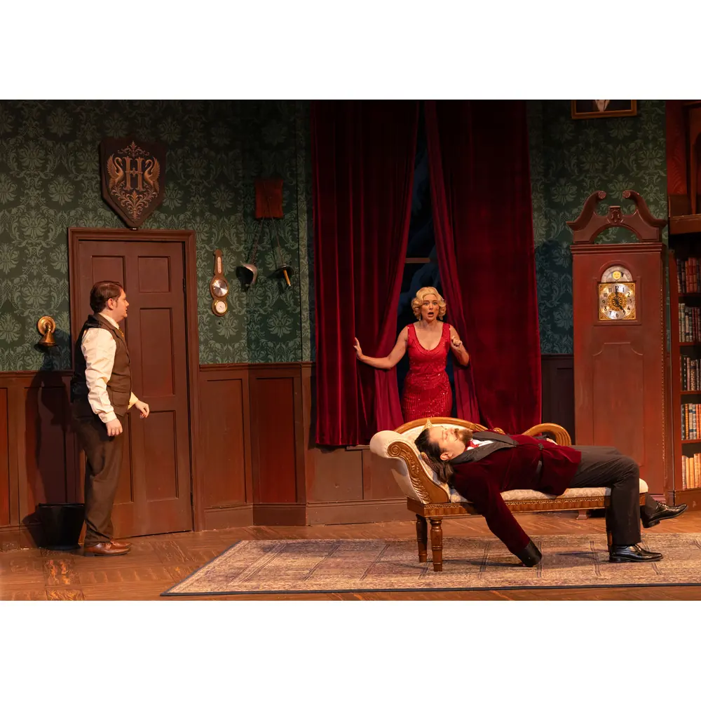 The Play That Goes Wrong 1