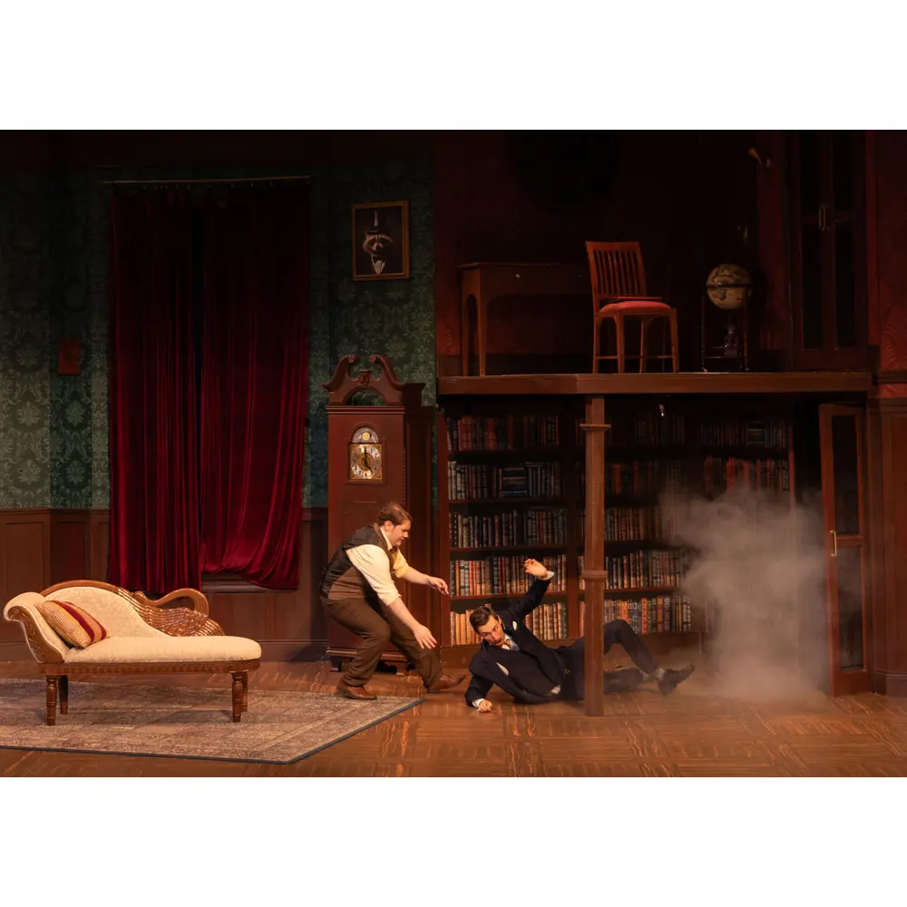 The Play That Goes Wrong 9